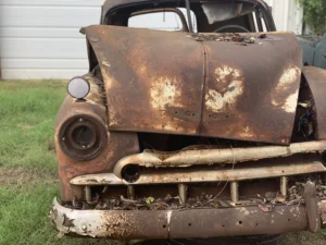 rusty old car